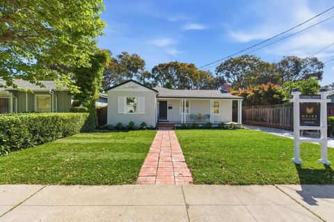 Photo of 3035 Flores Street, San Mateo, CA 94403 (MLS # ML82047385)