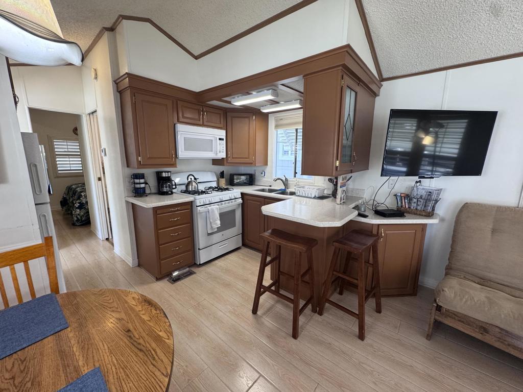 84136 Avenue 44 638