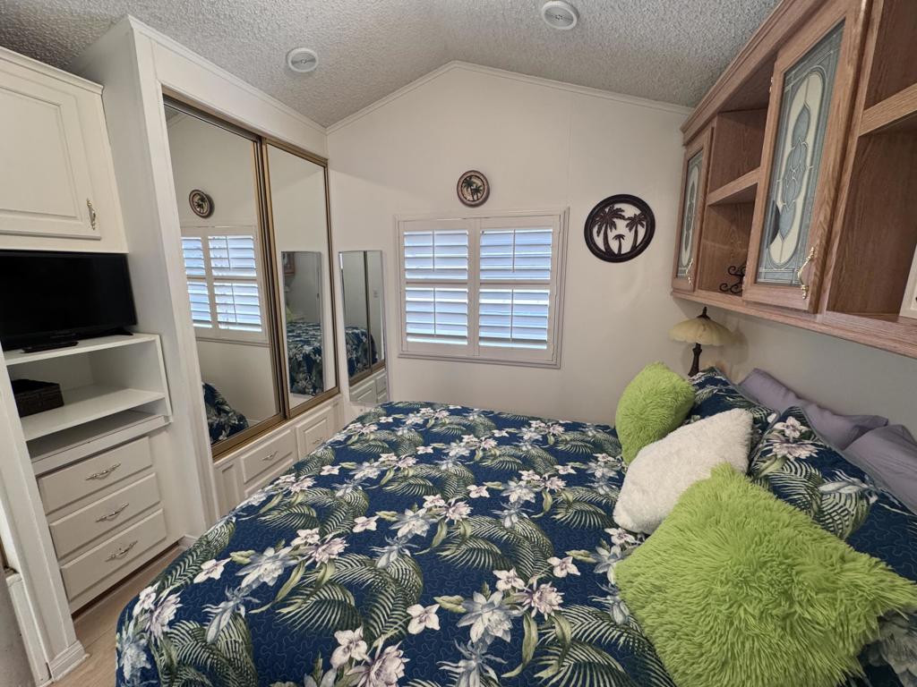 84136 Avenue 44 638
