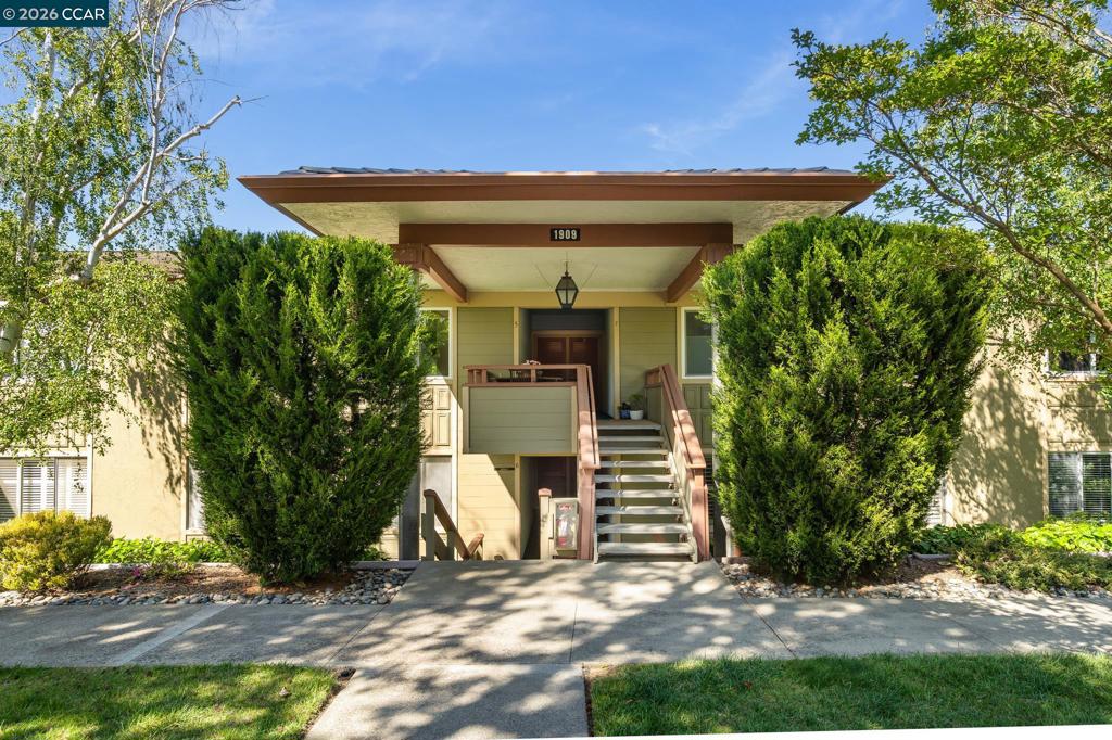 1909 Skycrest Dr 5