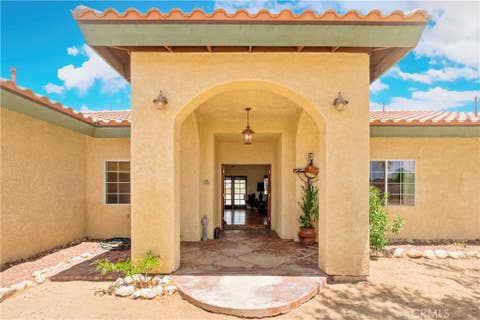 Photo of 4343 Avalon AVE, Yucca Valley, CA 92284 (MLS # JT26136391)
