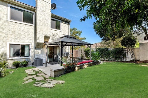 Tiny photo for 29624 Windsong LN, Agoura Hills, CA 91301 (MLS # SR26153733)