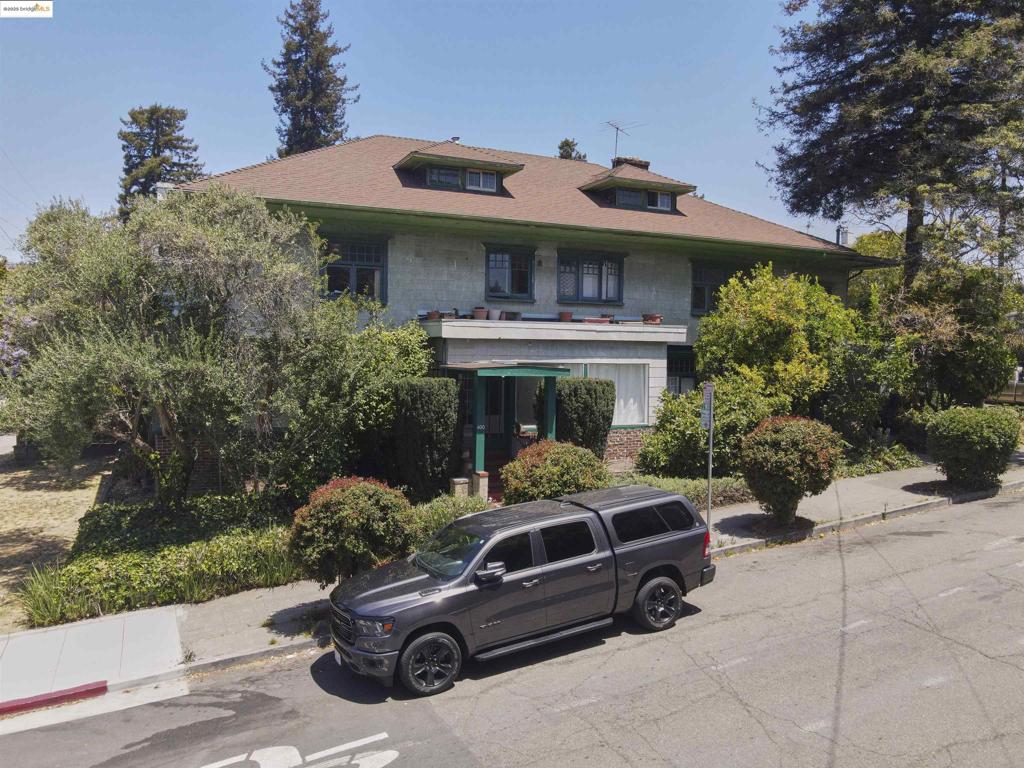 ADAMS POINT - Residential Income