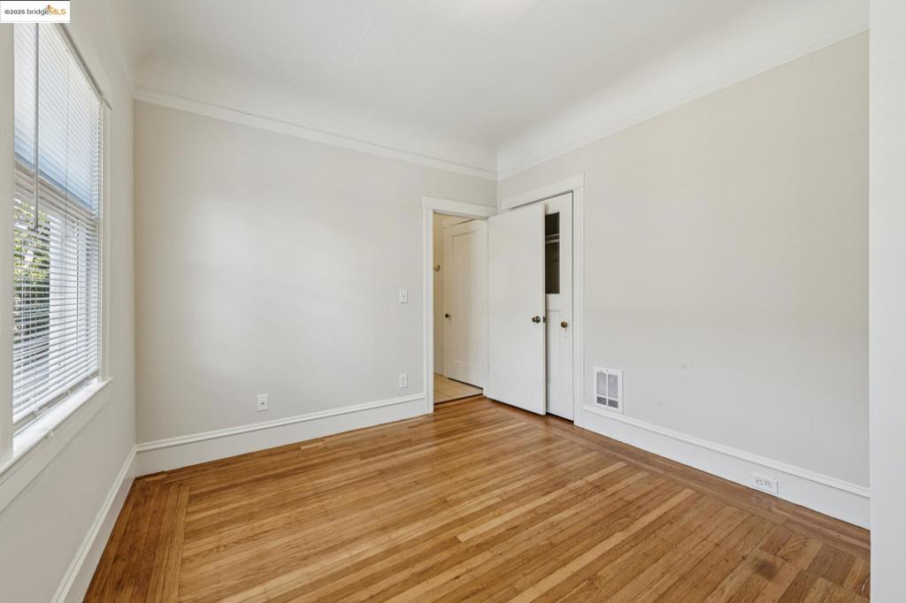 ELMWOOD - Residential Income