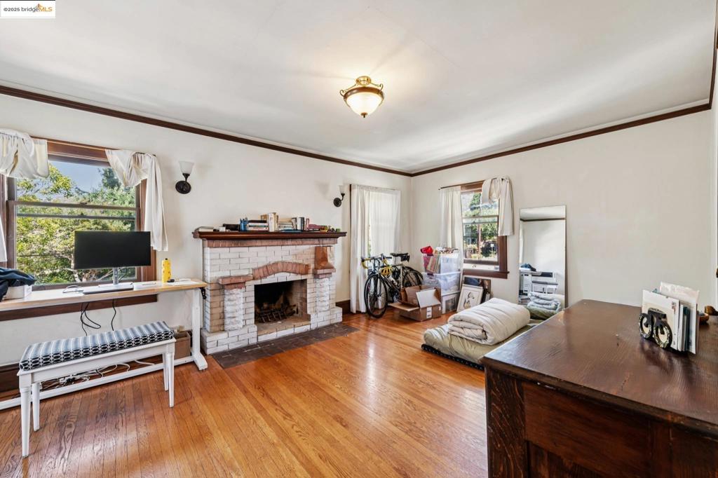 ELMWOOD - Residential Income