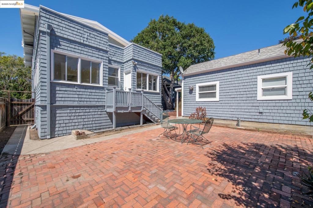 ELMWOOD - Residential Income