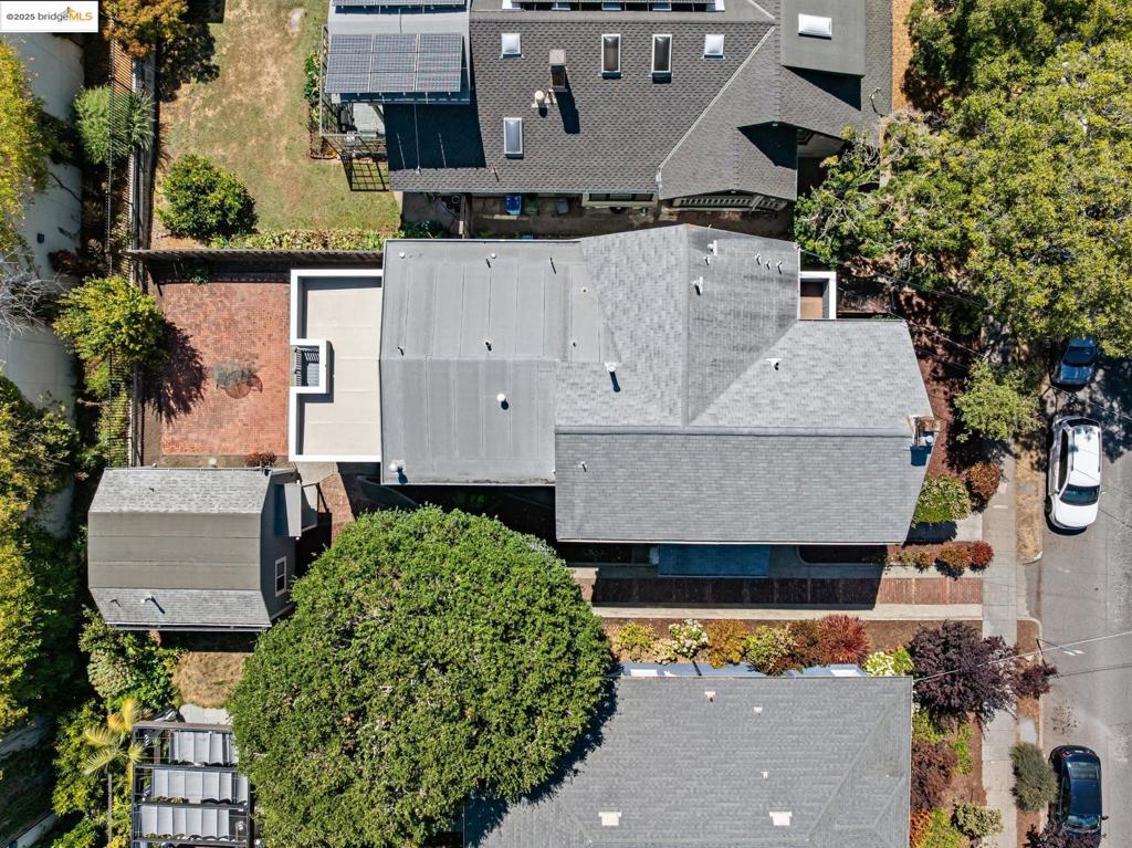 ELMWOOD - Residential Income