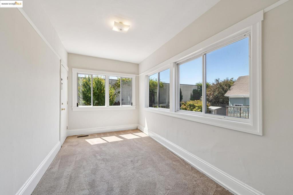 ELMWOOD - Residential Income