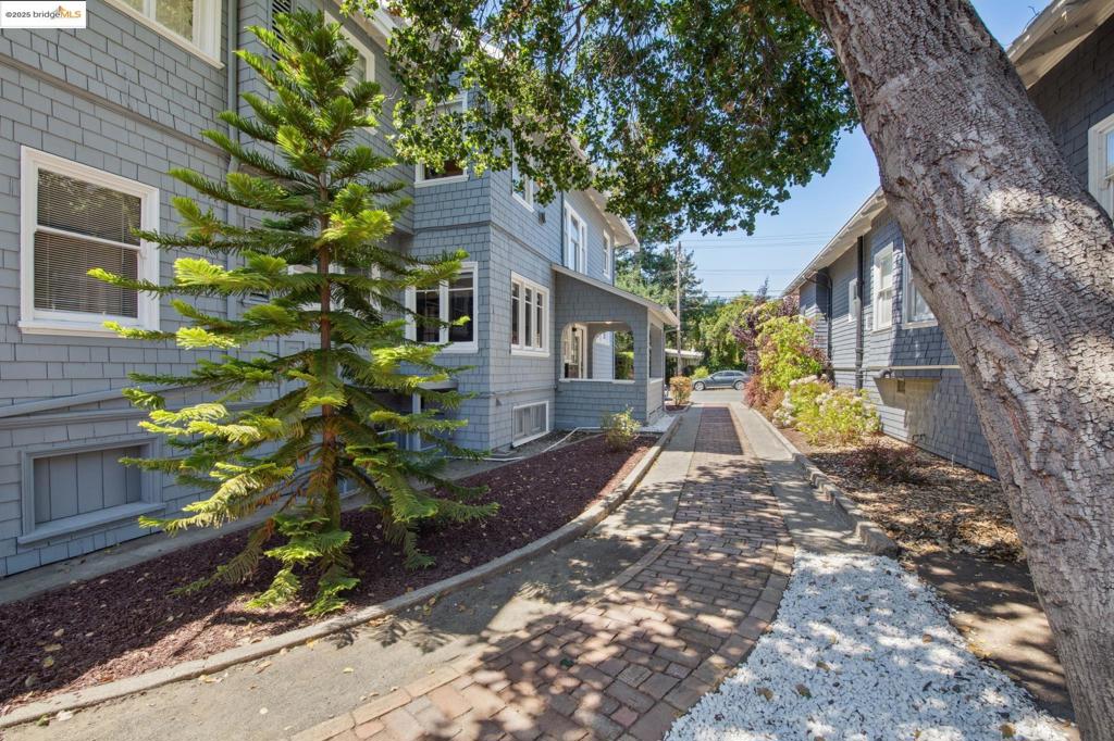 ELMWOOD - Residential Income