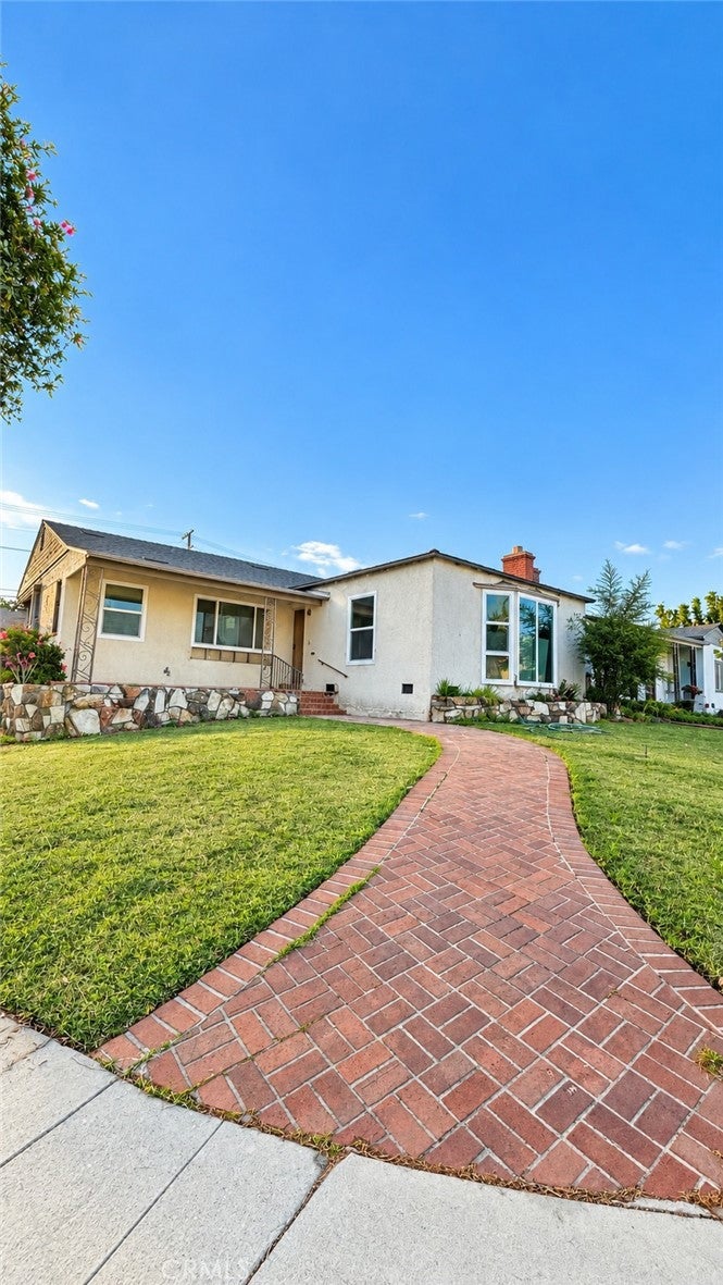 8721 Crenshaw Boulevard