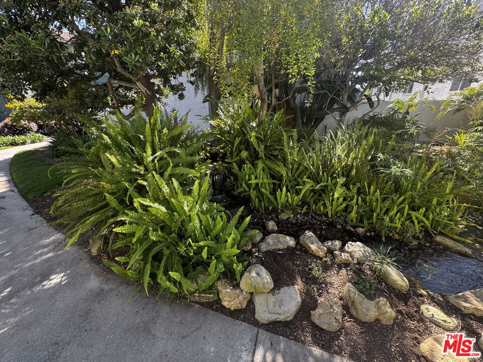 4924 Mcconnell Avenue