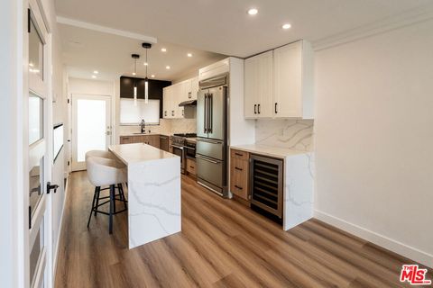 Photo of 2500 Abbot Kinney Boulevard #11, Venice, CA 90291 (MLS # 26665467)