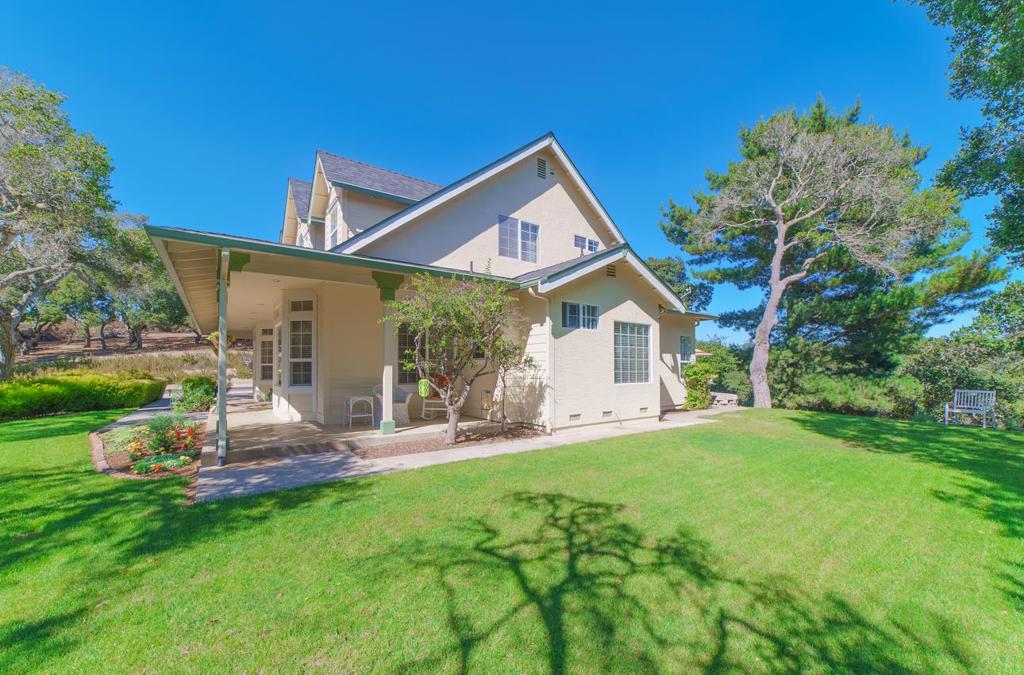 8631 Woodland Heights Court