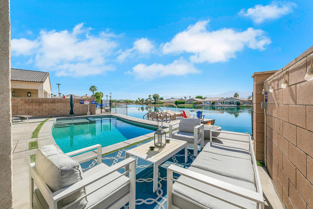 84325 Canzone Drive