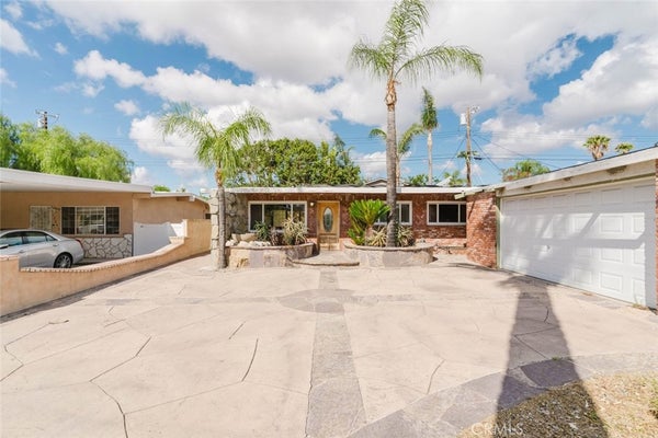 12937 DEL SUR ST, SAN FERNANDO, CA 91340 - Image 1ed8134263ba35c19be3e4da4c7dd0b4/3166132933
