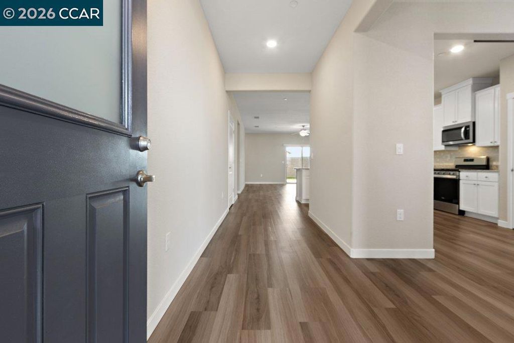 Photo of 4395 4395 Canada Way Way, Rio Vista, CA 94571 (MLS # 41122541)