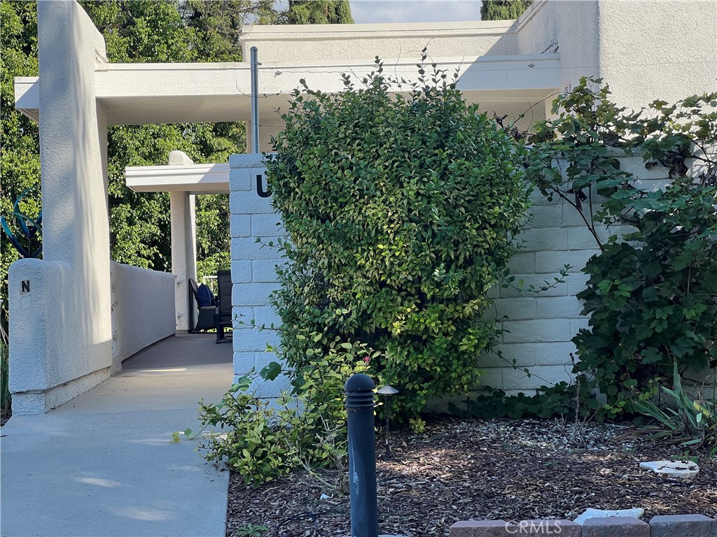 2121 Ronda Granada N