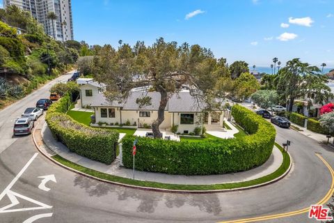 Photo of 266 Mabery Road, Santa Monica, CA 90402 (MLS # 26634463)
