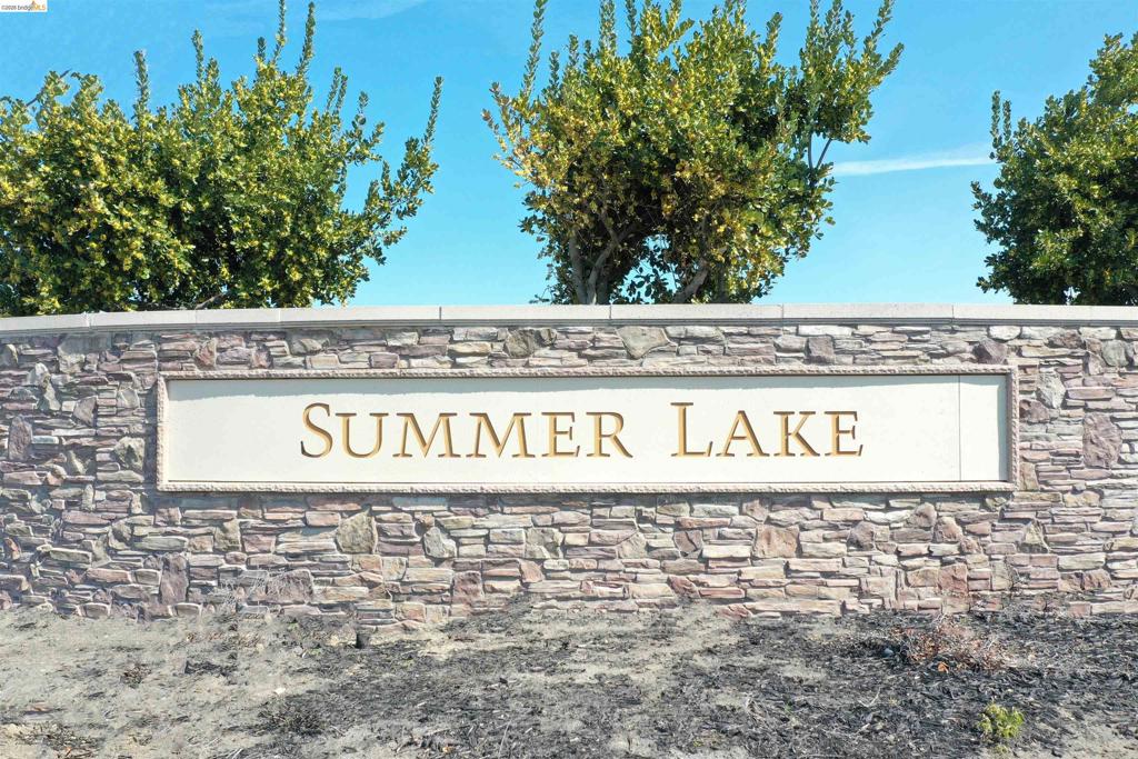 2130 Harborage Way