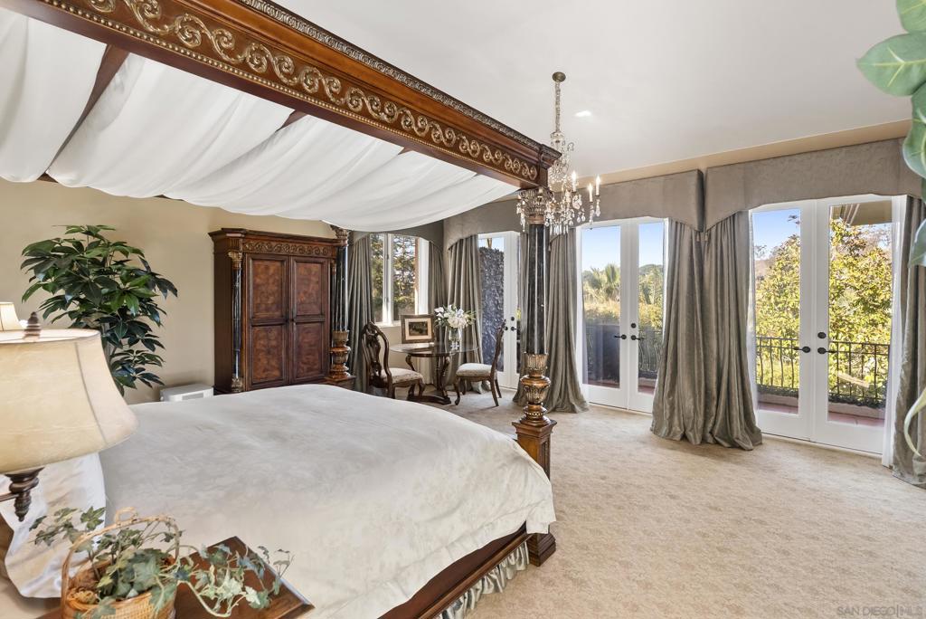 Rancho Santa Fe - Residential