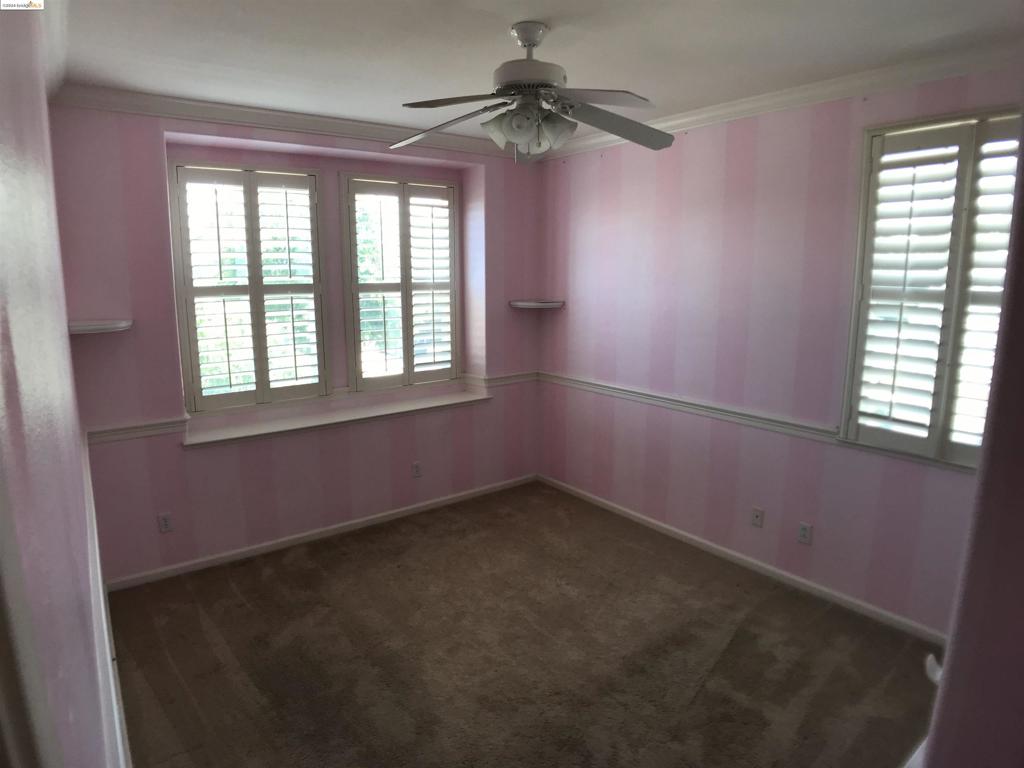 GARINRANCH - Residential Lease