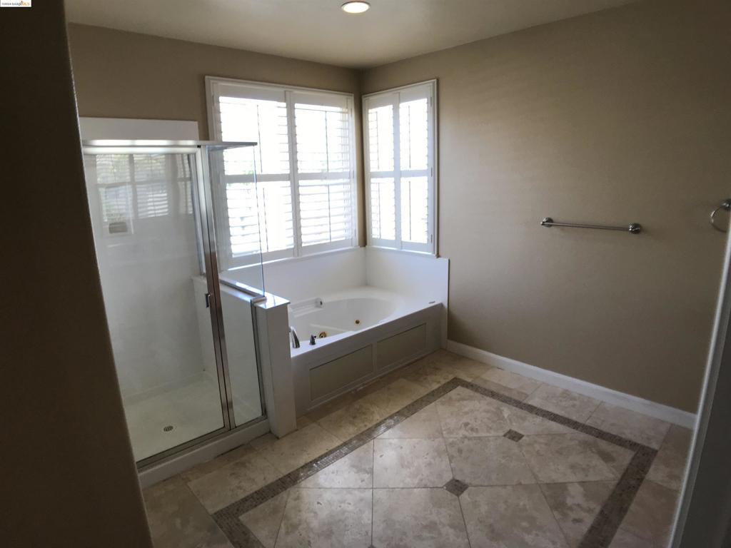 GARINRANCH - Residential Lease