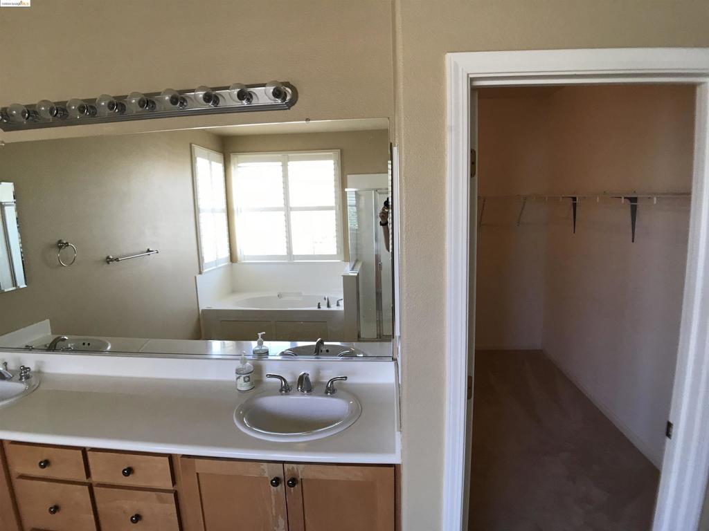 GARINRANCH - Residential Lease