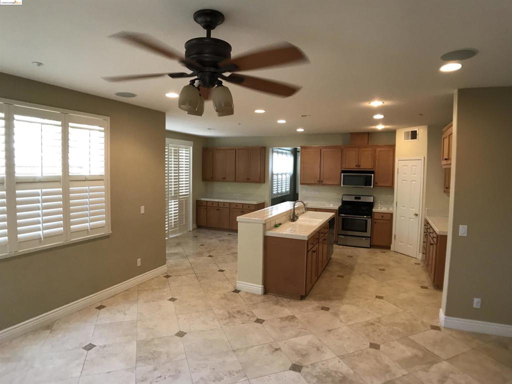 GARINRANCH - Residential Lease