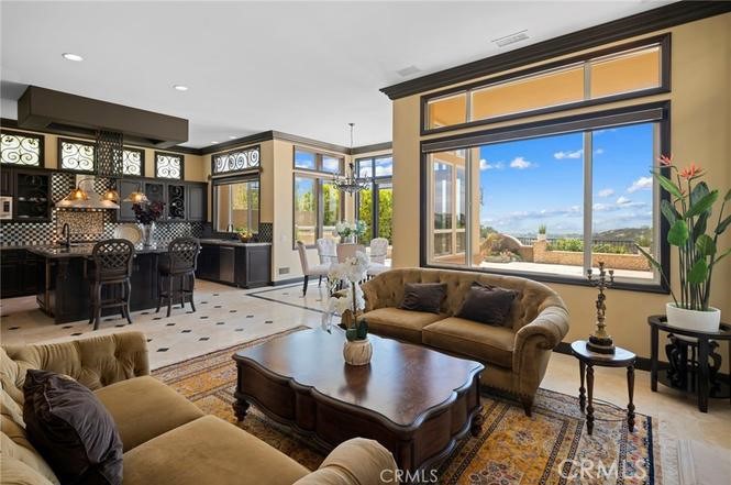 35 Silver Pine Drive