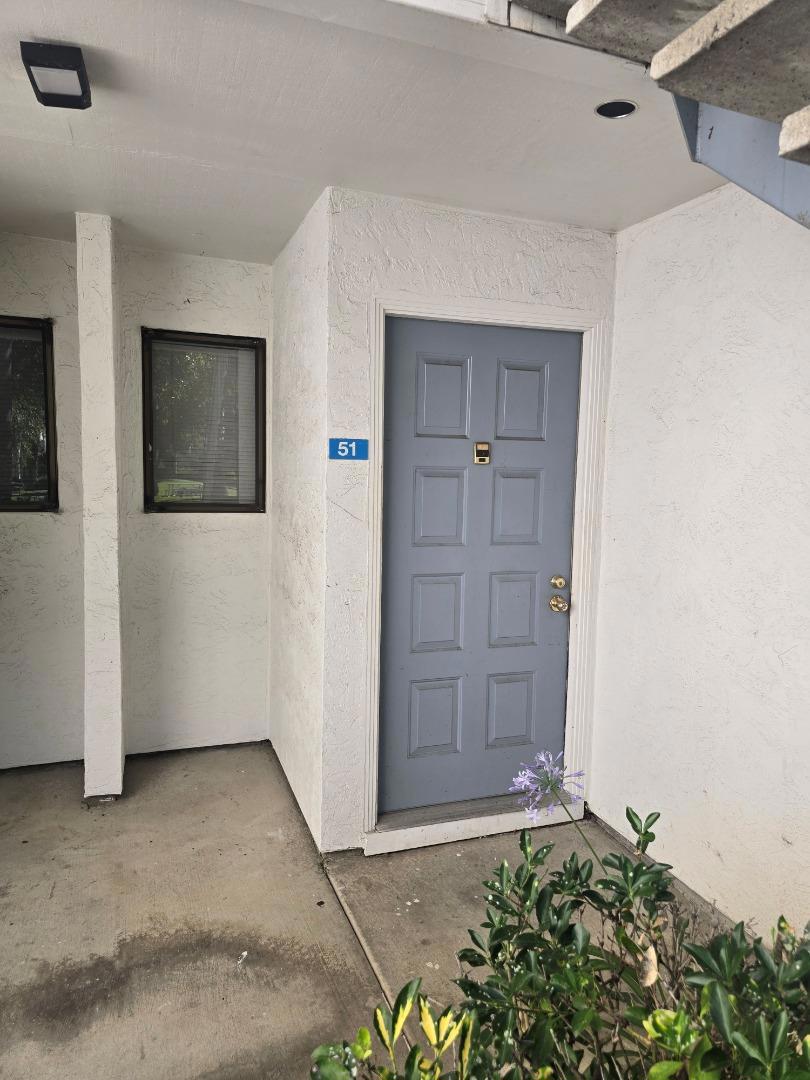 1055 N Capitol Avenue 51