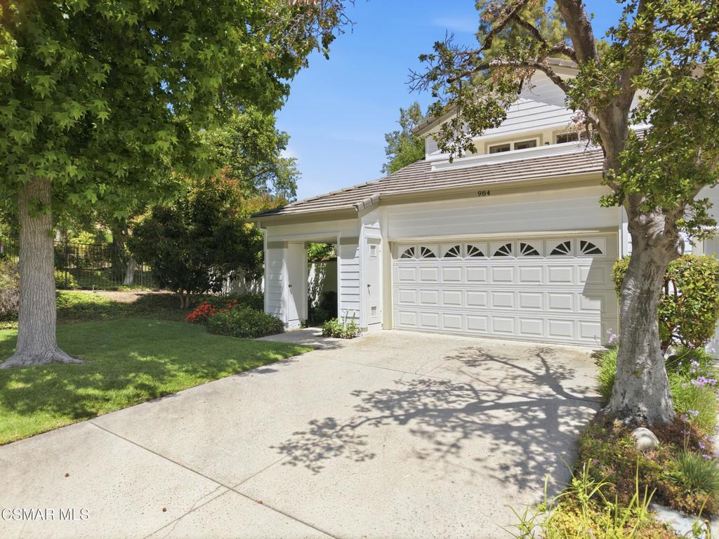 984 Cedarcliff Court