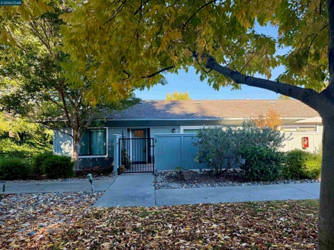 Photo of 1108 Leisure Ln #3, Walnut Creek, CA 94595 (MLS # 41149416)
