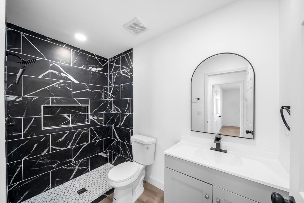 Vista Del Mar - Residential