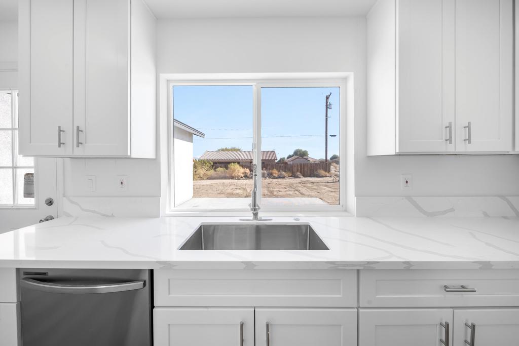 Vista Del Mar - Residential