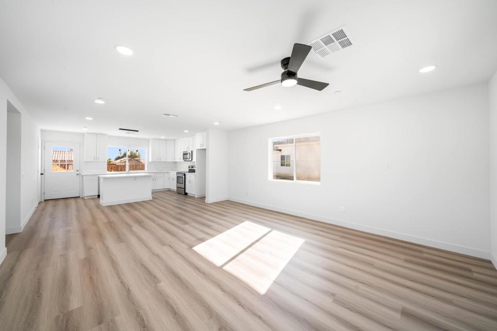 Vista Del Mar - Residential