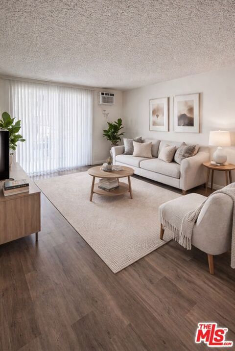 Photo of 8649 Sunland Boulevard #21, Sun Valley, CA 91352 (MLS # 26670461)