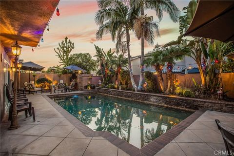 8211 Bellhaven La Palma CA 90623