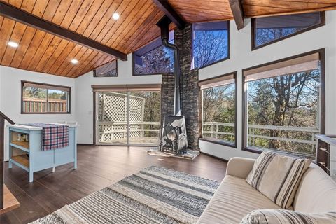 Photo of 26305 Jacqueline Road, Twin Peaks, CA 92391 (MLS # CV26062641)