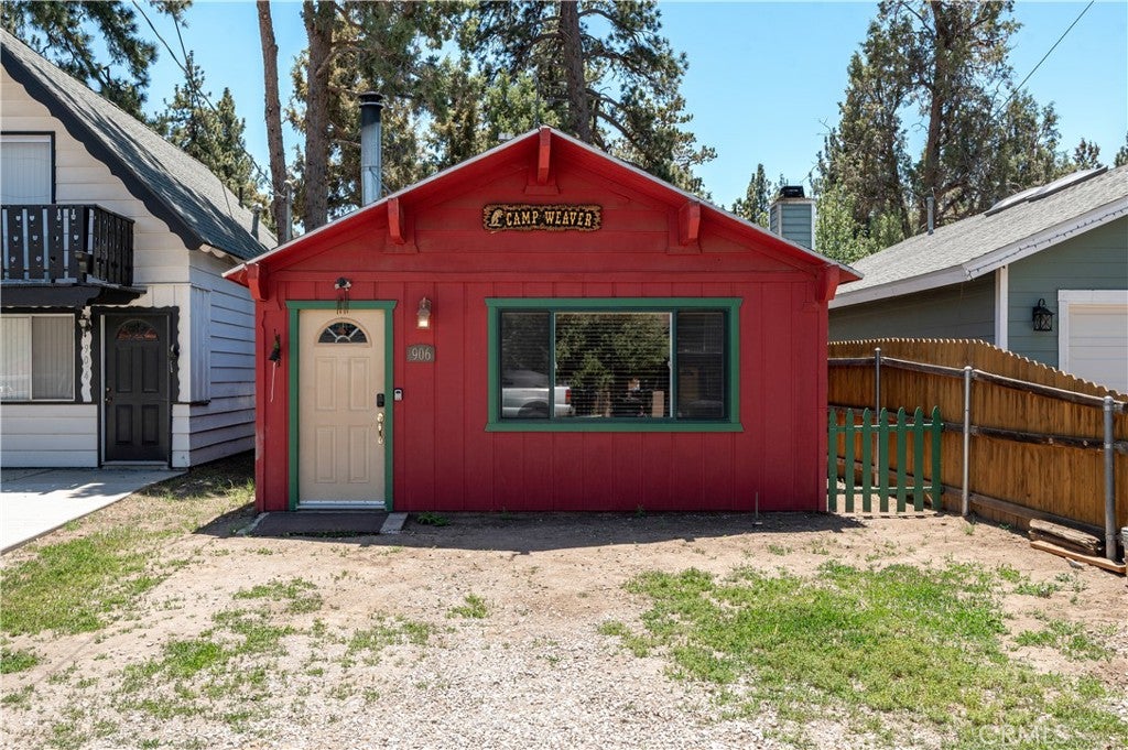 906 W Country Club Boulevard