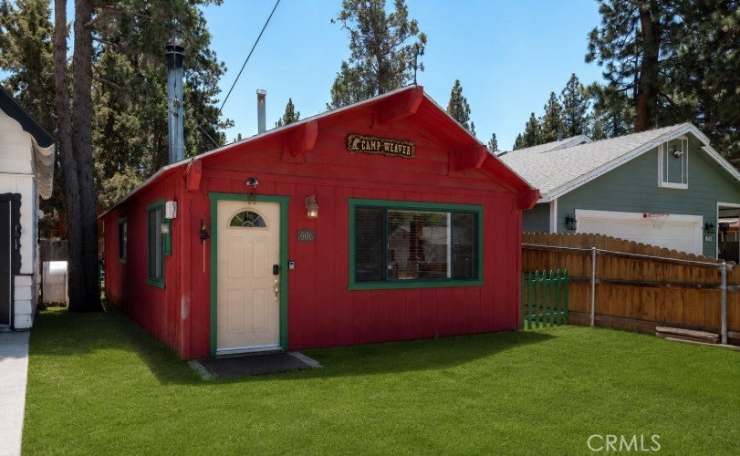 906 W Country Club Boulevard