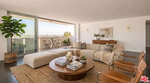 Photo of 8787 Shoreham Drive #604, West Hollywood, CA 90069 (MLS # 26881685)