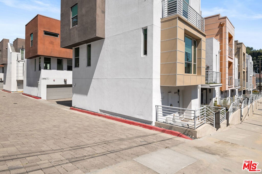 2213 Selig Drive