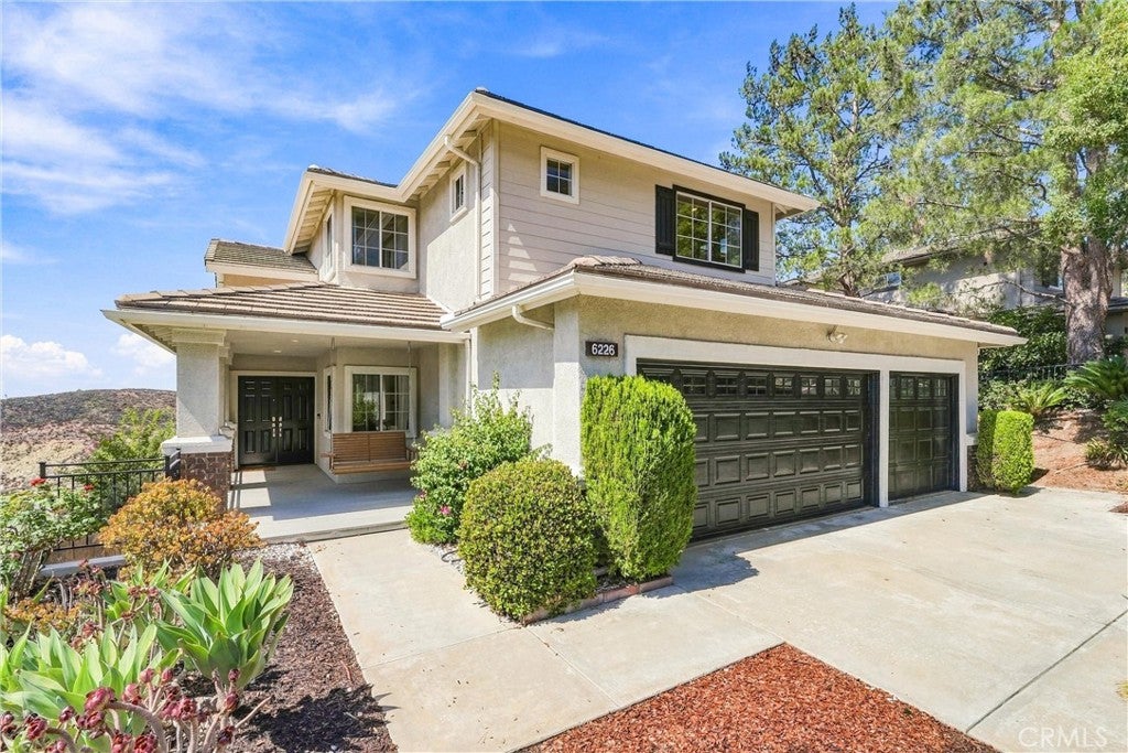 6226 E Cliffway Drive