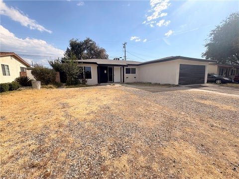 Photo of 408 Langhorn ST, Lancaster, CA 93535 (MLS # SR26201440)