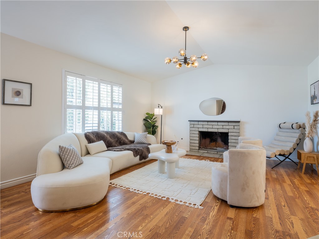 1943 Arcdale Avenue