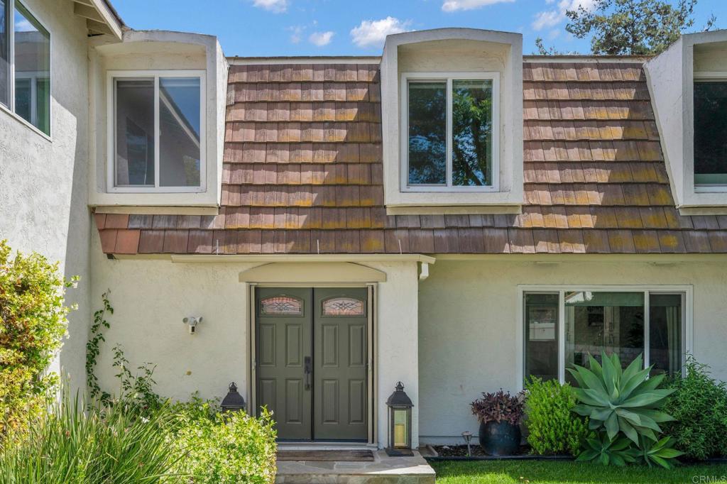 291 Surrey Place