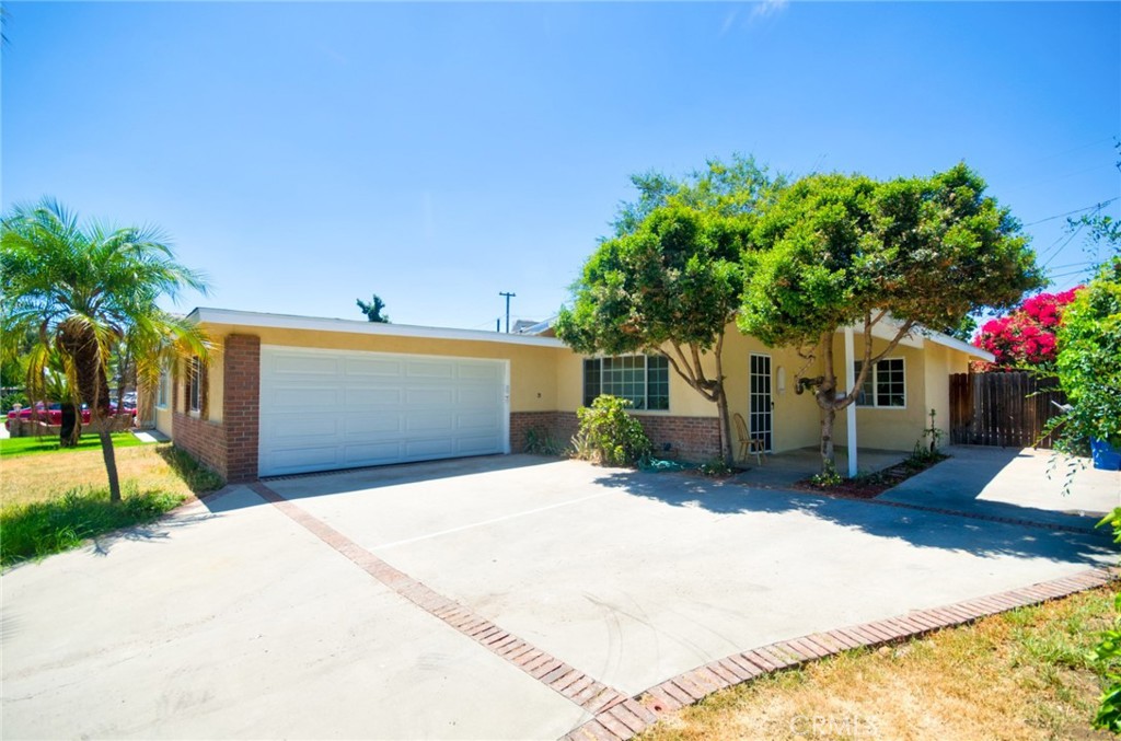 141 N Calvados Avenue