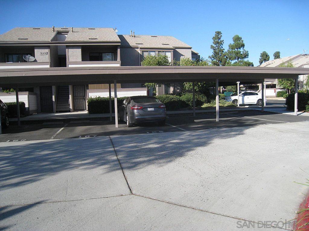 9109 Village Glen 268