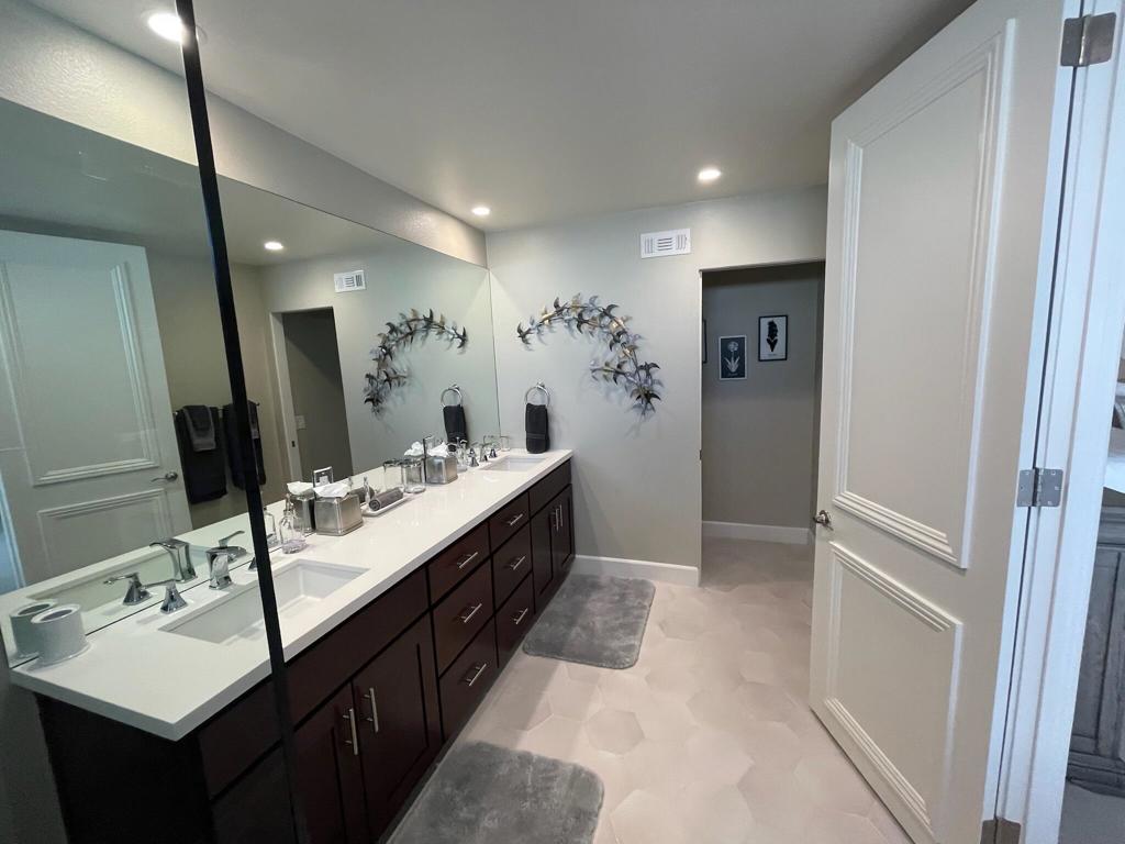 Indian Wells C.C. - Residential Lease