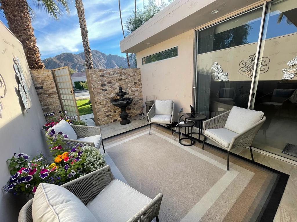 76990 Lark Drive